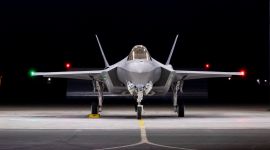 F-35 kampfly partert. Foto  