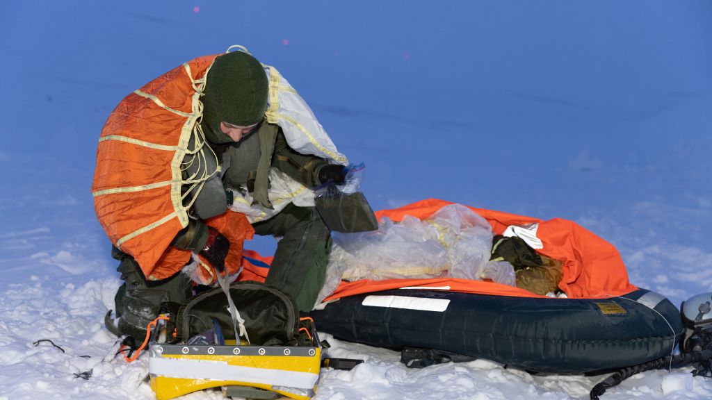 The ICE_PPR 2024 (International Coorperative Engagement Program for Polar Research) scientific trial took place in Resolute Bay, Nunavut in January 2024. Four countries (Norway, Finland, Sweden and Canada) tested the seat-packs that F18 and F35 pilots use when they eject from the aircraft. The goal of this study is to identify gaps in life-saving equipment and to assess pilots ability to survive for as long as possible with the gear present in their kits. Researchers from Defence Research and Development Canada (DRDC) and from FFI in Norway used health-monitoring equipment to track the core temperature and extremity temperature of the pilots while they were out in arctic conditions. The Aviation Life Saving Equipent (ALSE) kits were auditied for effectiveness throughout the trial.
