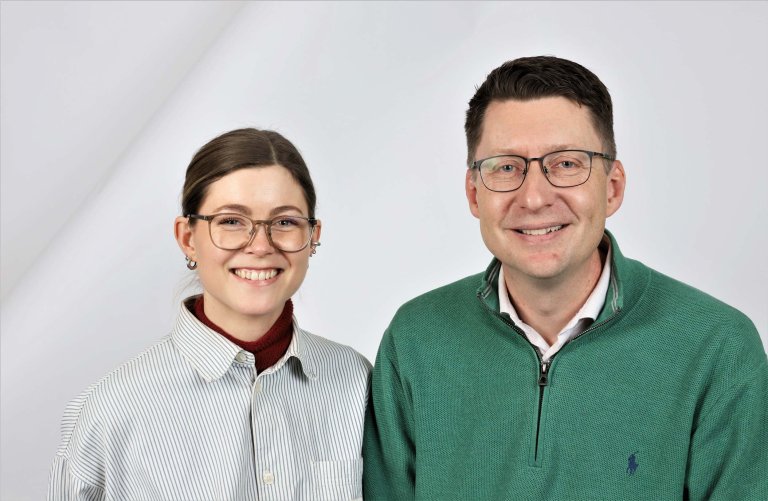 Frida Waage Prebensen (tv) og Jan Erik Voldhaug (th),