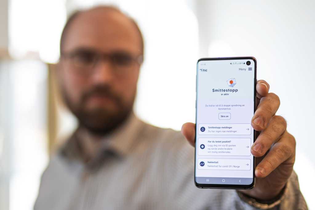 FFI-forsker Martin Strand med smittestopp-appen