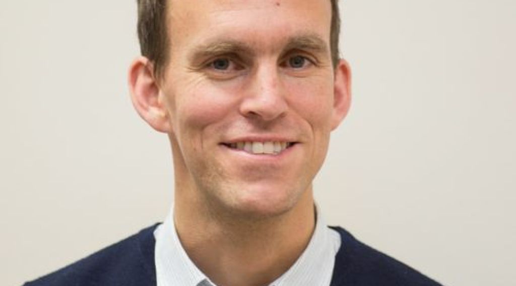 Portrett av Helge Weydahl.