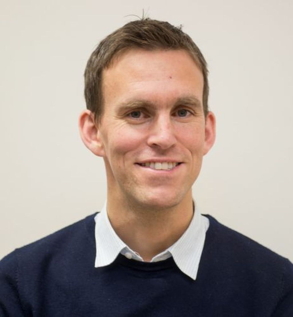 Portrett av Helge Weydahl.