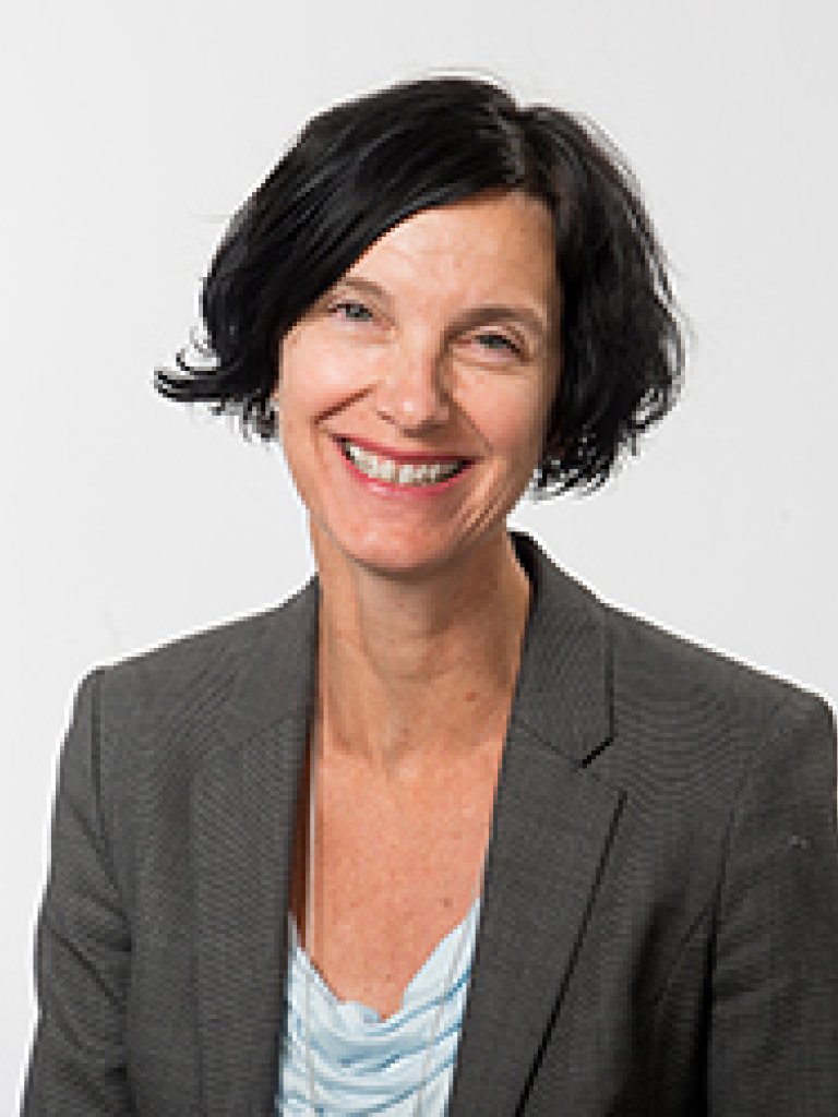 Portrettbilde av forskningsdirektør Janet M. Blatny