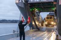 Polsk militær fartøy med polske kjøretøy ankommer Borg Havn i Fredrikstad i forbindelse med vinter øvelsen Cold Response 2022 *** Local Caption *** Polish military vessel with Polish vehicles arrives at Borg Havn in Fredrikstad in connection with the winter exercise Cold Response 2022
