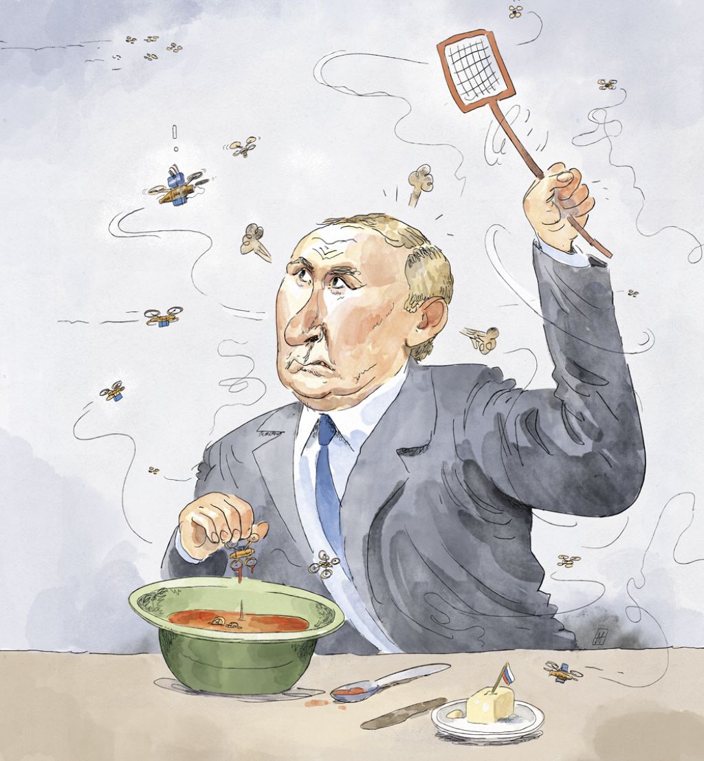 Tegning av en misfornøyd Putin som har fått droner i krigssuppa. Han slår etter droner med fluesmekker.
