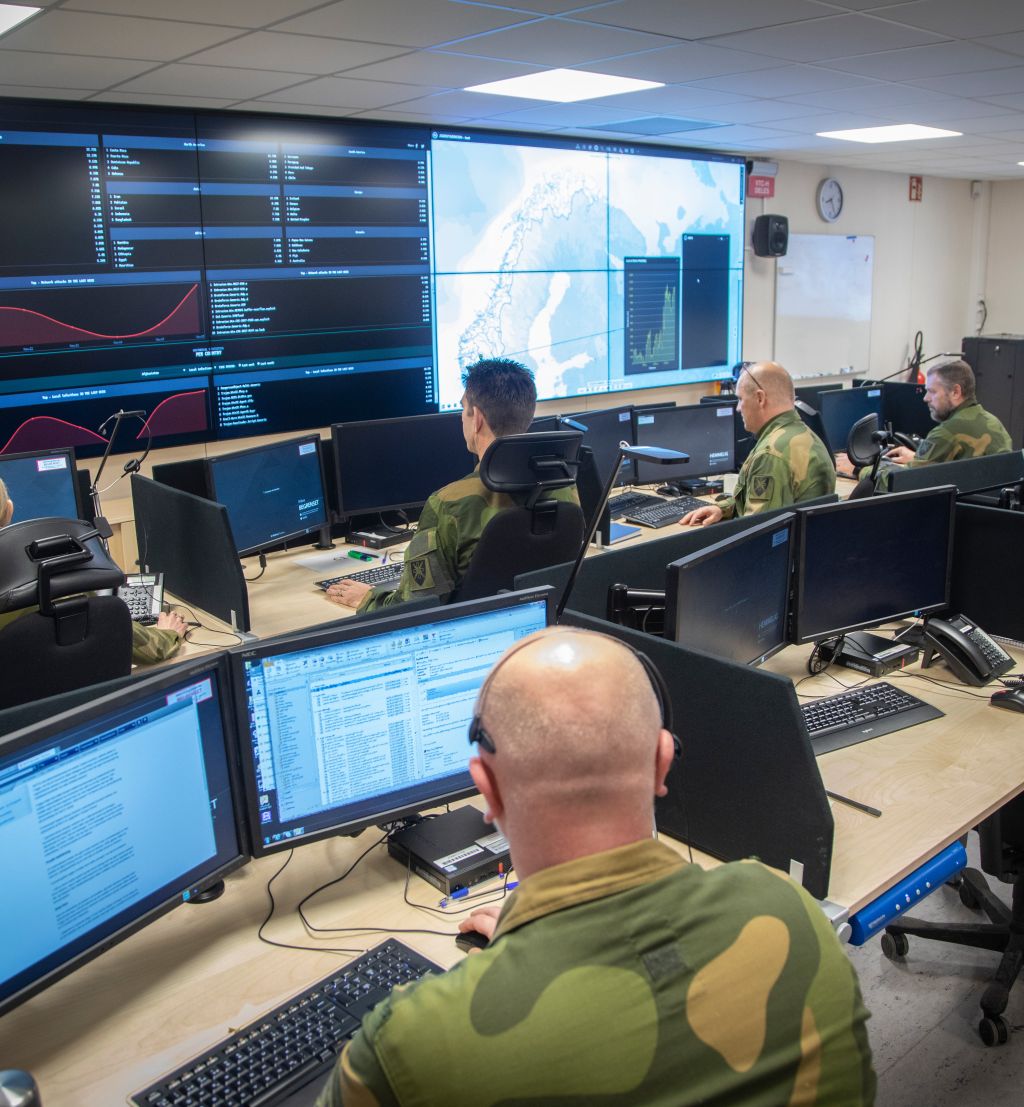 Cyberforsvarets operasjonssenter, også kjent som CDOC/Cyber Defence Operation Center på Jørstadmoen *** Local Caption *** The Norwegian Armed Forces Cyber Defence' operation center/CDOC at Jørstadmoen.
