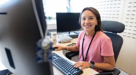 Ebba har jobbet ved FFI i sommer.